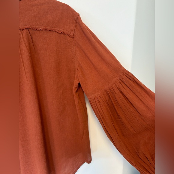 Free People flowy cotton button up blouse , sz : medium - Picture 5 of 8